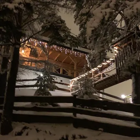 Domek alpejski Góralski Nad Czorsztynem - *